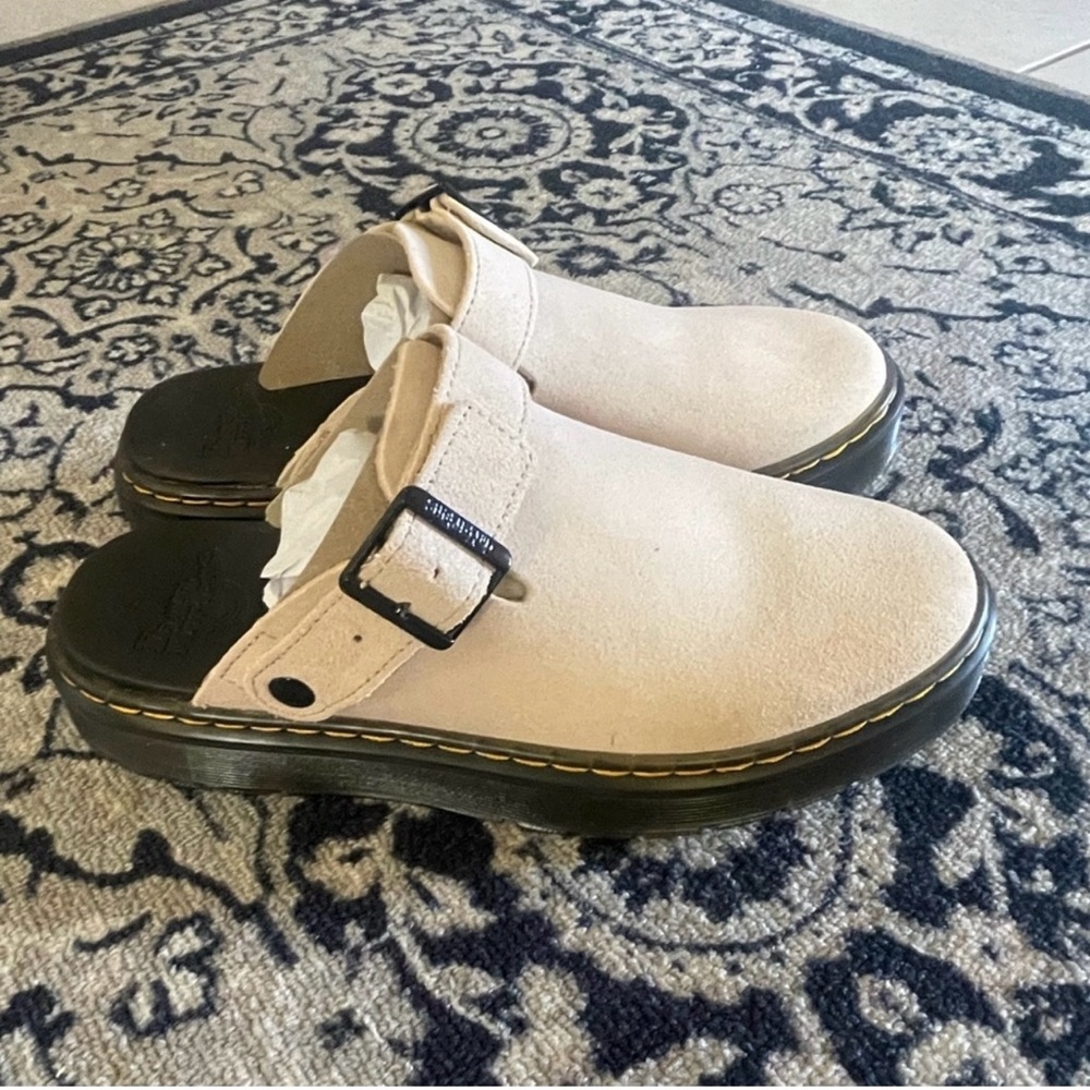 Dr. Marten Carlson slide on mule size 9